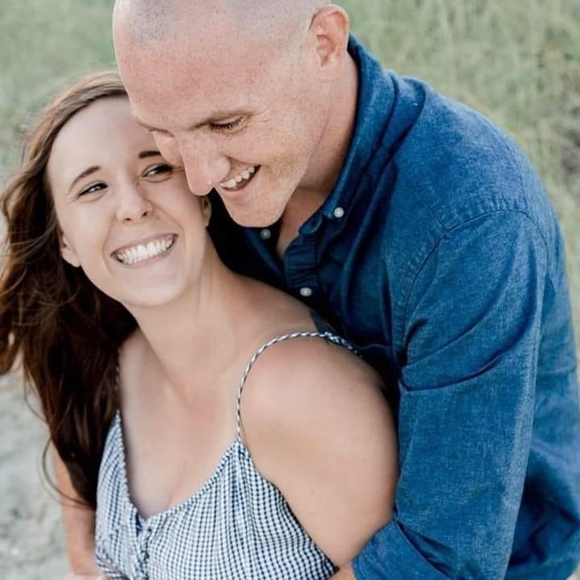 Meet your Posher, Jessica - Picture 1 of 1